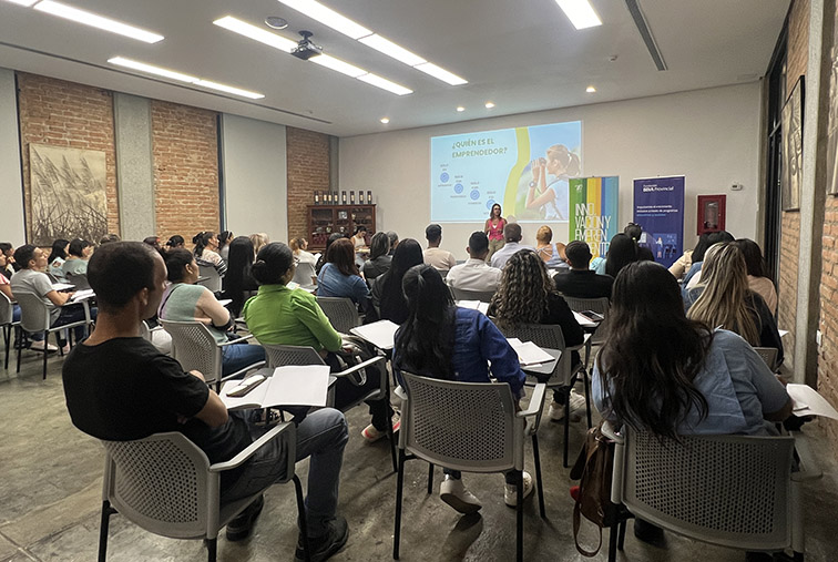 Fundación BBVA Provincial y Fundación Santa Teresa formaron a emprendedores aragüeños